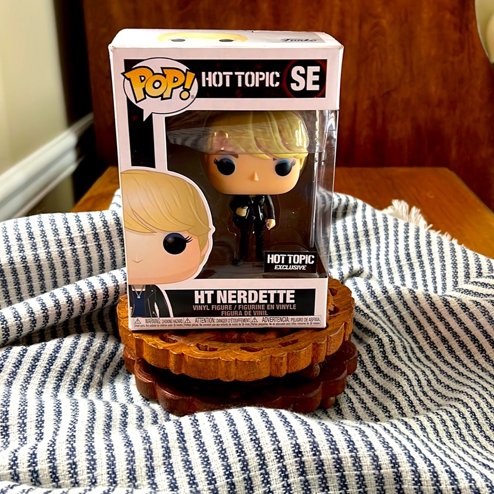Funko Pop “HT Nerdette”